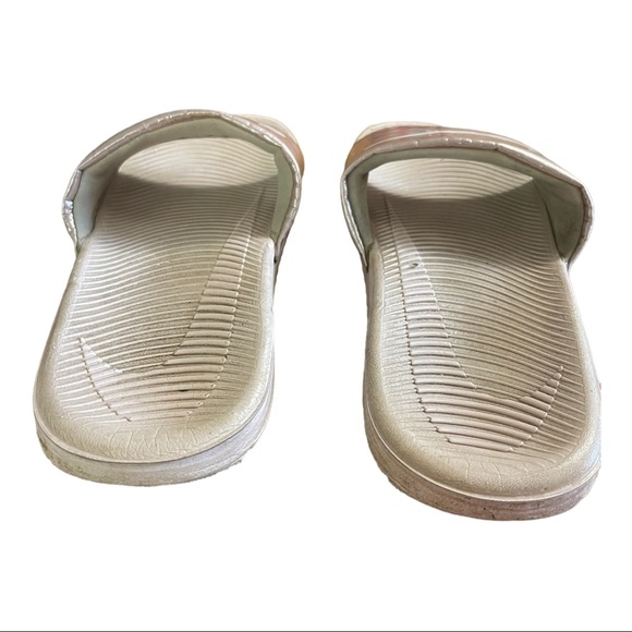 Nike kid’s slide sandals pink salmon - Picture 4 of 7